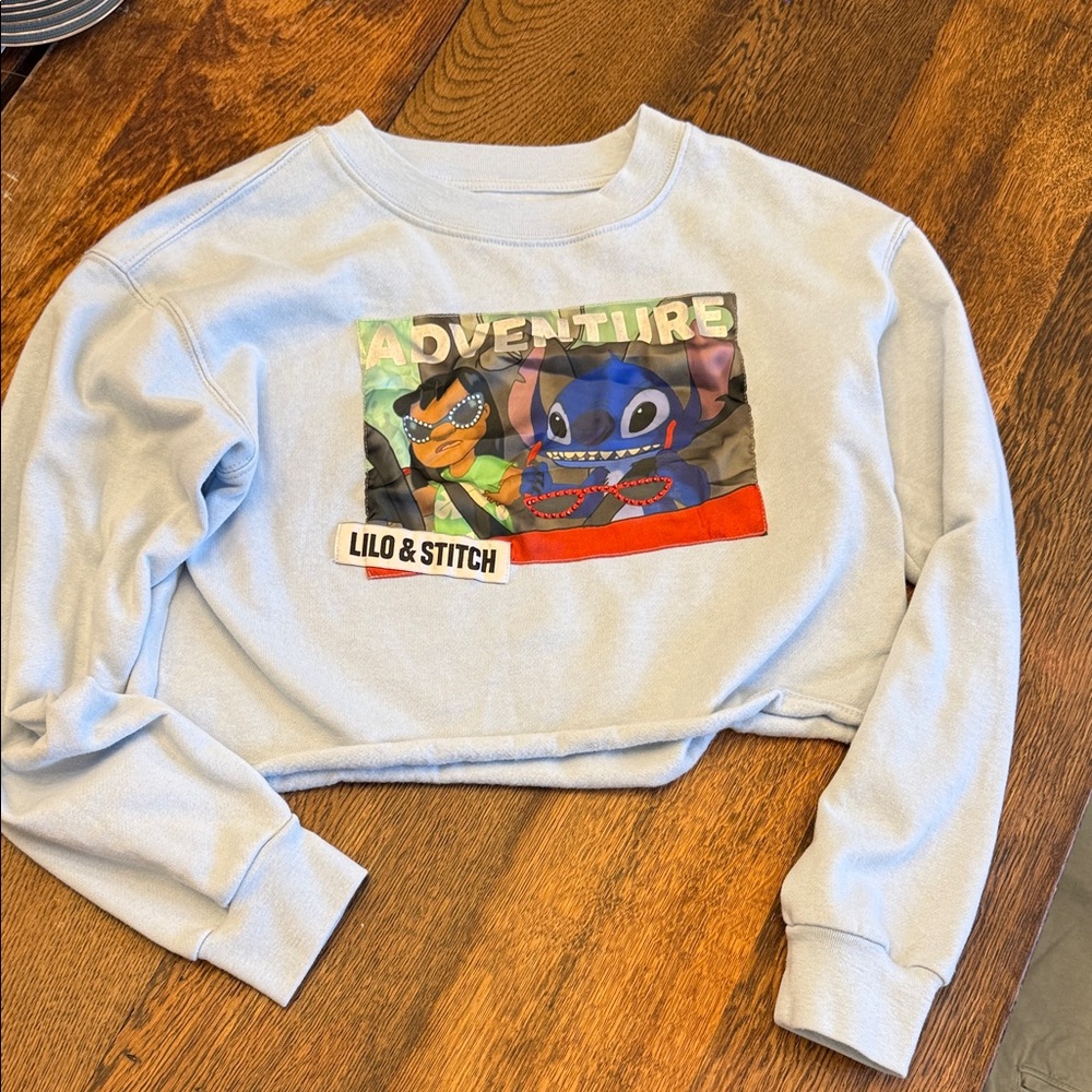Disney Lilo & Stitch Adventure Sweatshirt - Light Gray